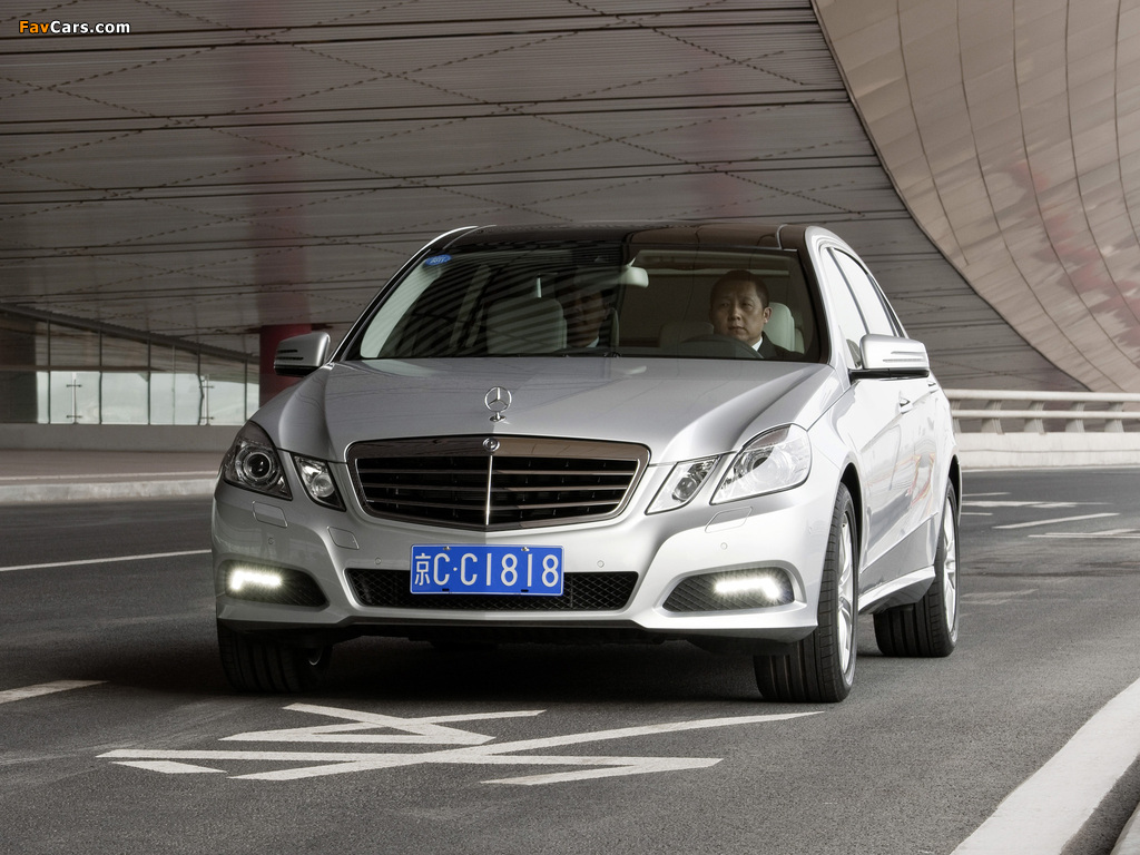 Images of Mercedes-Benz E 300 L (W212) 2010–13 (1024 x 768)