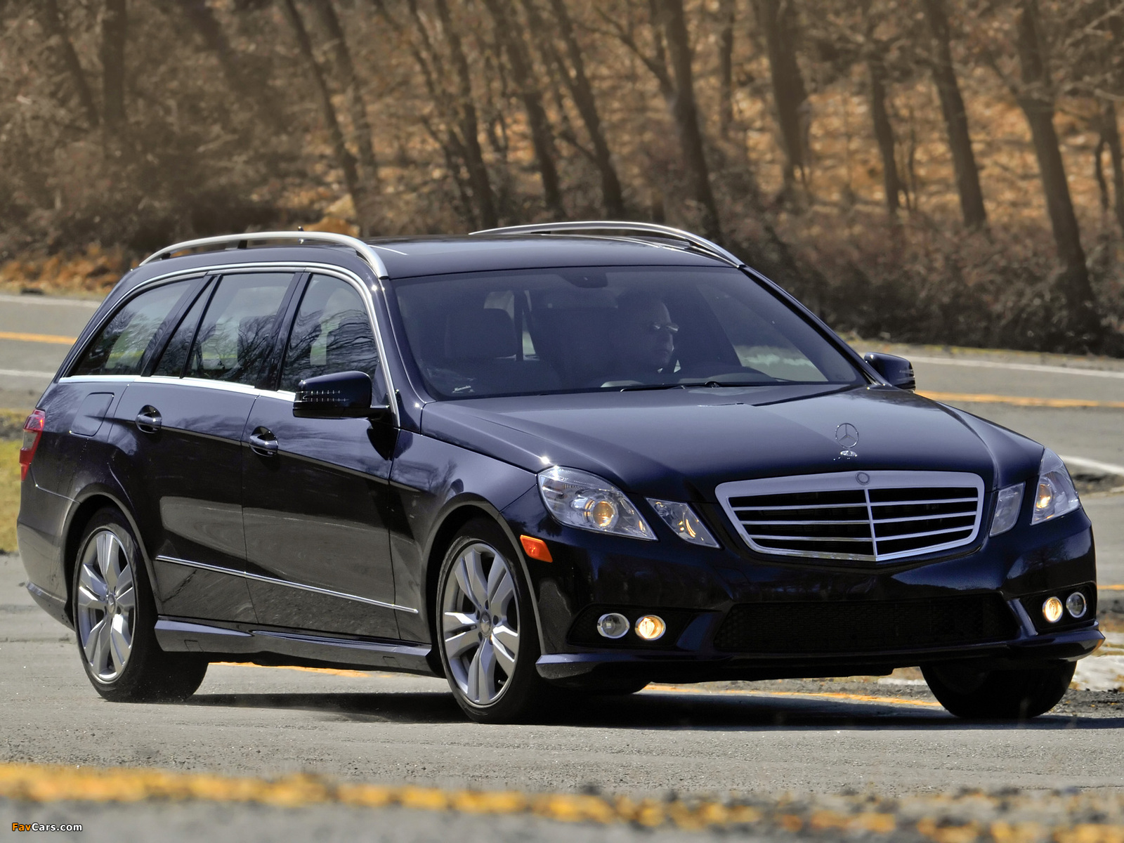 Images of Mercedes-Benz E 350 4MATIC Estate AMG Sports Package US-spec (S212) 2010–12 (1600 x 1200)