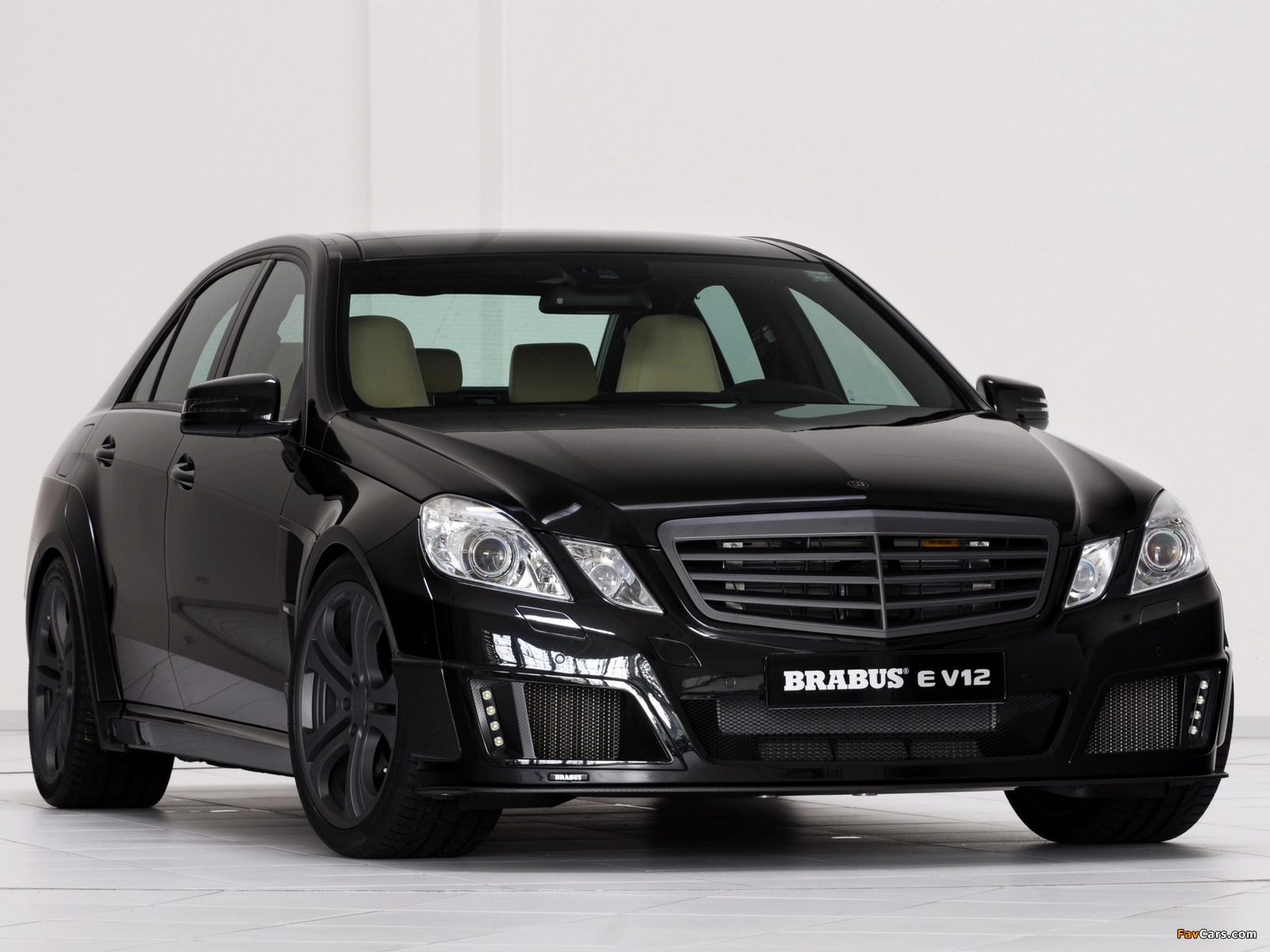 Images of Brabus E V12 (W212) 2010 (1600 x 1200)