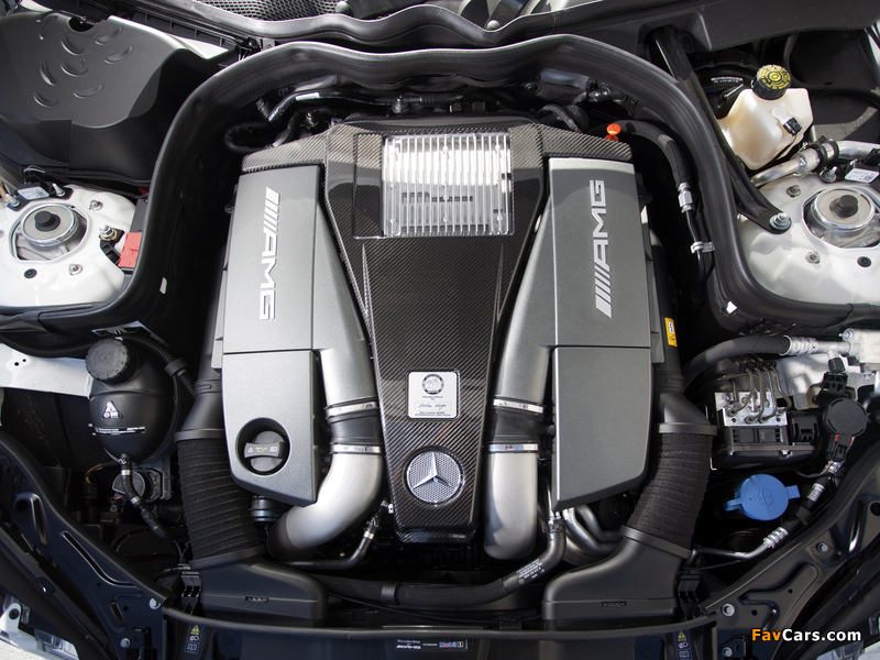 Images of Mercedes-Benz E 63 AMG Estate (S212) 2011–12 (800 x 600)