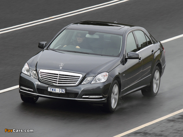 Images of Mercedes-Benz E 200 AU-spec (W212) 2012 (640 x 480)