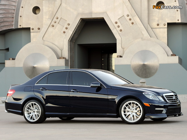 Images of Hennessey Mercedes-Benz E 63 AMG V8 Biturbo HPE700 (W212) 2012 (640 x 480)