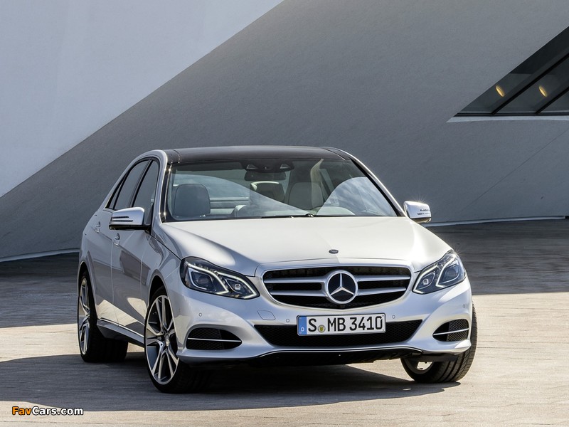 Images of Mercedes-Benz E 350 4MATIC (W212) 2013 (800 x 600)