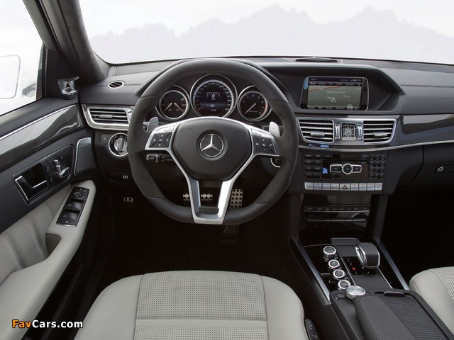 Images of Mercedes-Benz E 63 AMG S-Model Estate (S212) 2013 (640 x 480)