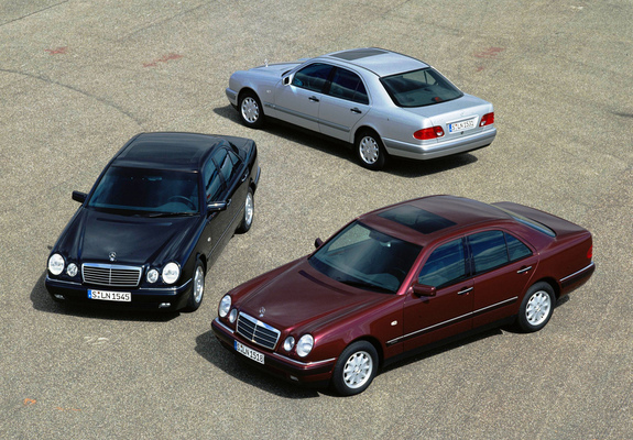 Images of Mercedes-Benz E-Klasse (W210) 1995