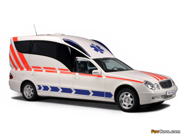 Images of Binz Mercedes-Benz E-Klasse Ambulance (W211) (640 x 480)