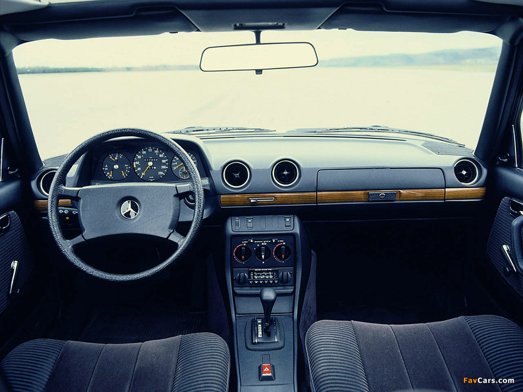 Mercedes-Benz E-Klasse Coupe (C123) 1977–85 pictures (1024 x 768)