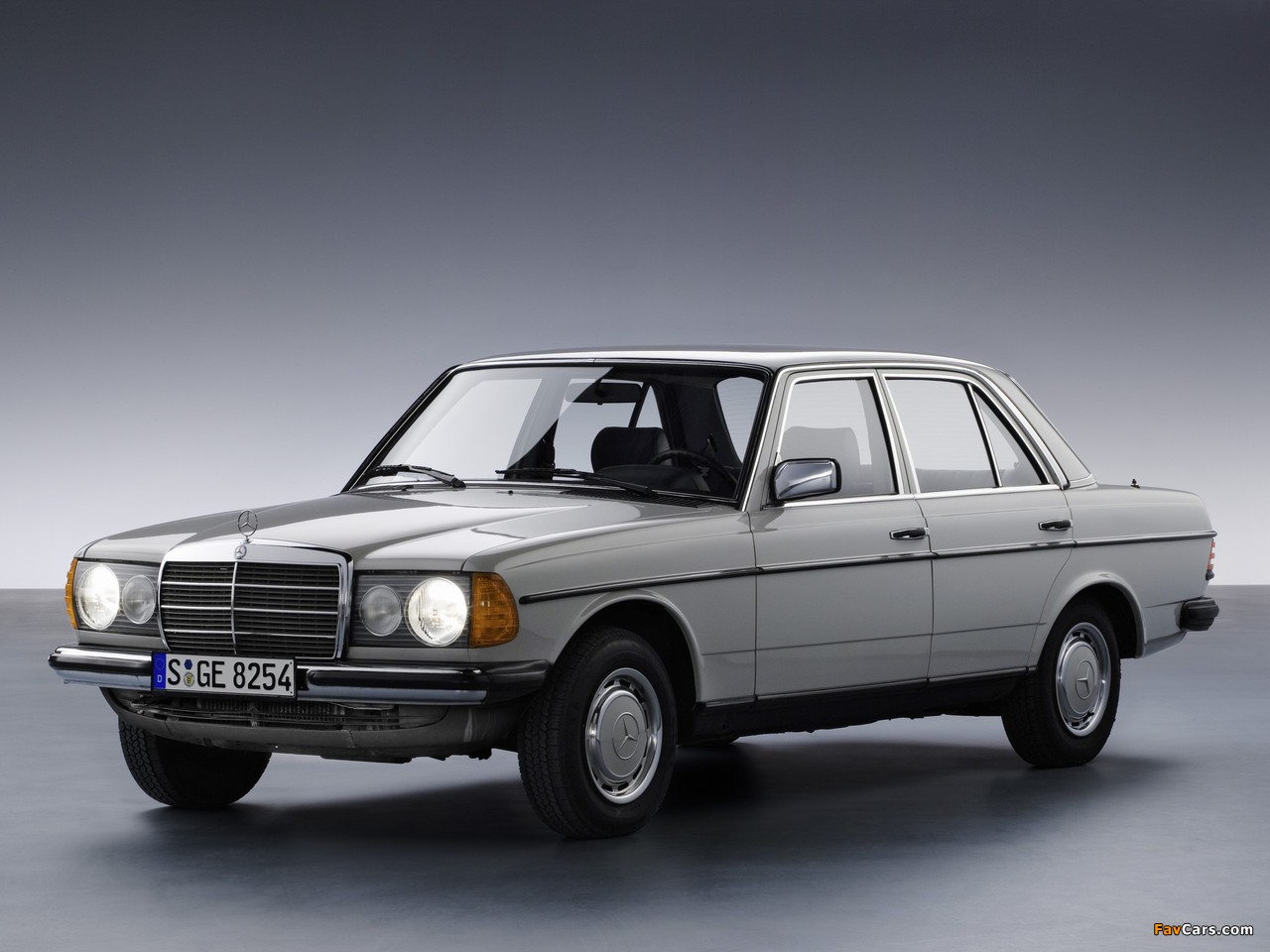 Mercedes-Benz 200 (W123) 1976–85 photos (1280 x 960)