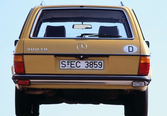 Mercedes-Benz 300 TD (S123) 1978–86 photos