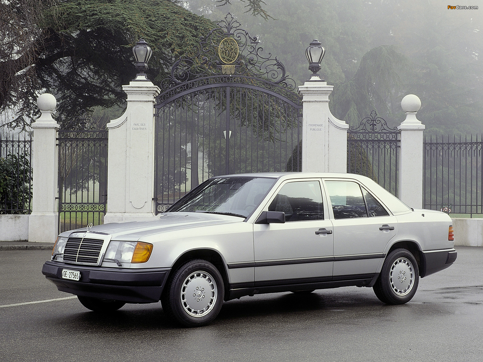 Mercedes-Benz 300 E (W124) 1985–92 photos (1600 x 1200)