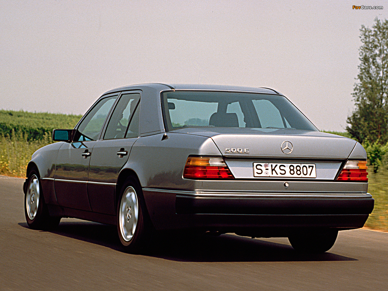 Mercedes-Benz 500 E (W124) 1990–93 photos (1280 x 960)