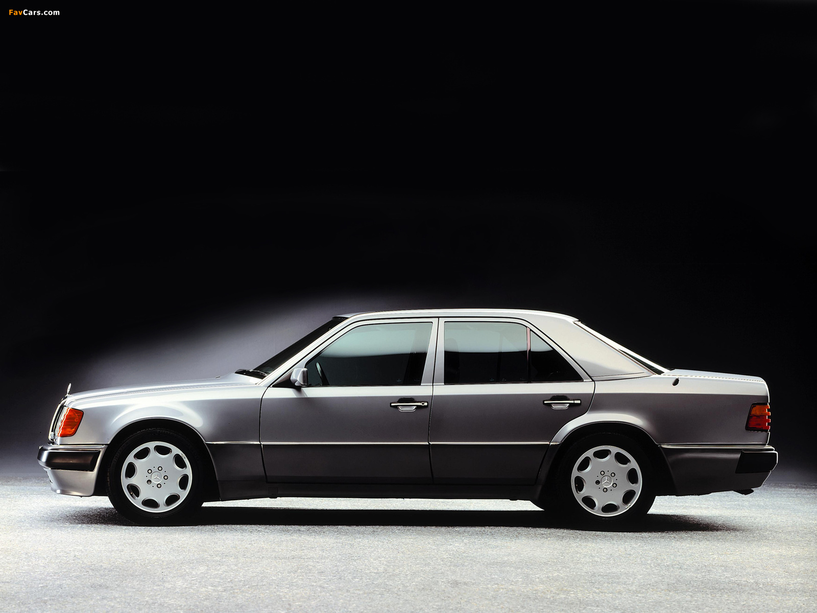 Mercedes-Benz 500 E (W124) 1990–93 wallpapers (1600 x 1200)