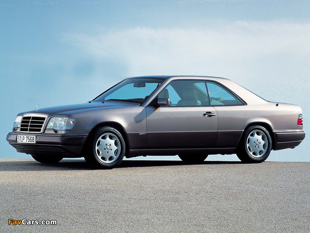 Mercedes-Benz E 320 Coupe (C124) 1993–96 images (640 x 480)