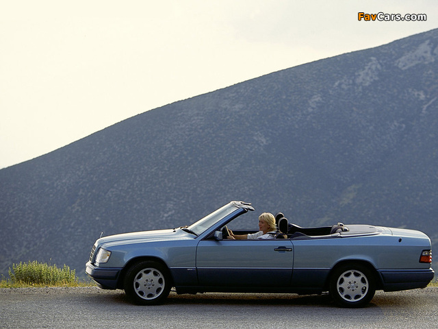 Mercedes-Benz E 220 Cabrio (A124) 1993–96 photos (640 x 480)