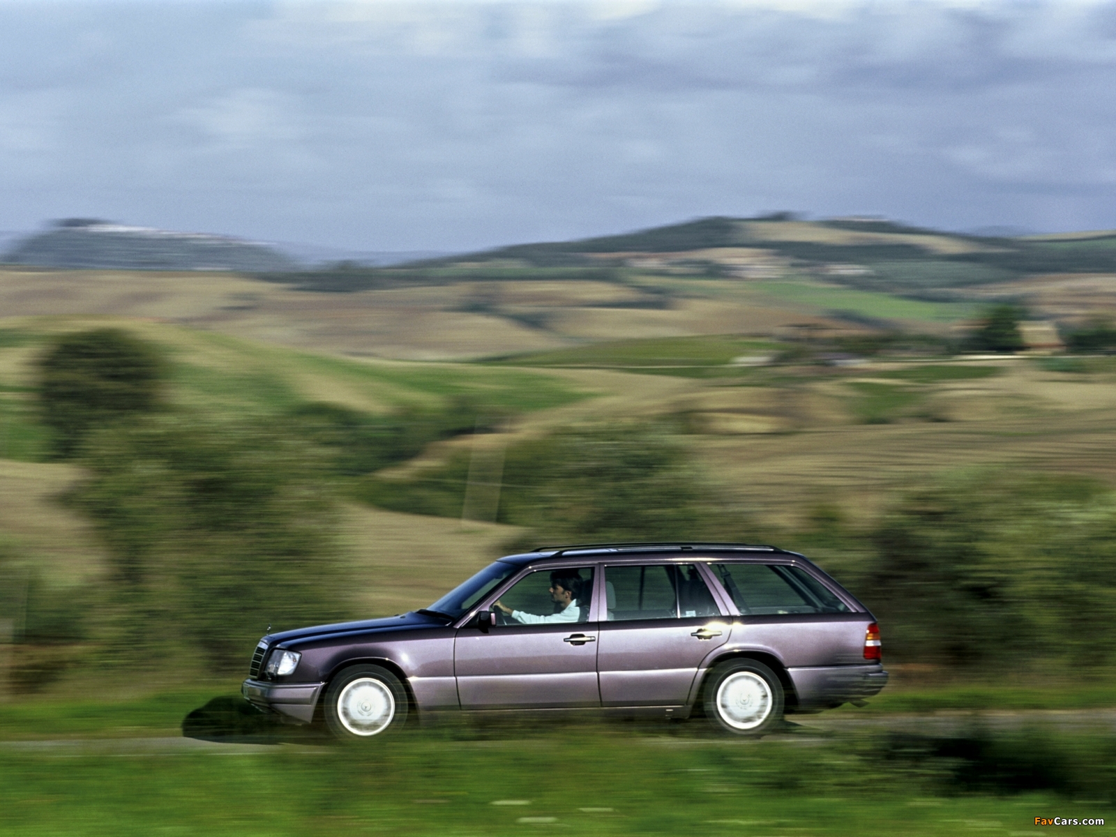 Mercedes-Benz E-Klasse Estate (S124) 1993–96 pictures (1600 x 1200)