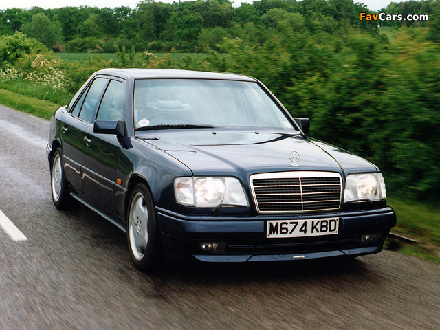 Mercedes-Benz E 36 AMG UK-spec (W124) 1994–95 images (640 x 480)