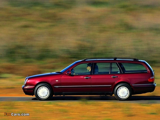 Mercedes-Benz E 200 Estate (S210) 1996–99 images (640 x 480)