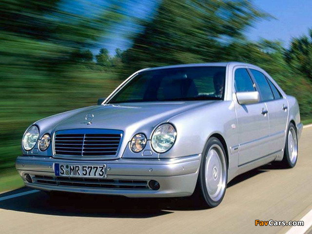 Mercedes-Benz E 50 AMG (W210) 1996–97 images (640 x 480)
