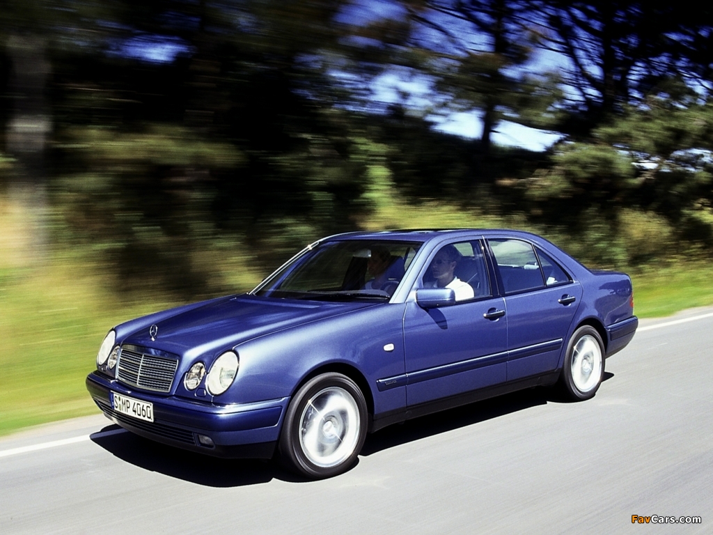 Mercedes-Benz E 290 Turbodiesel (W210) 1996–99 photos (1024 x 768)