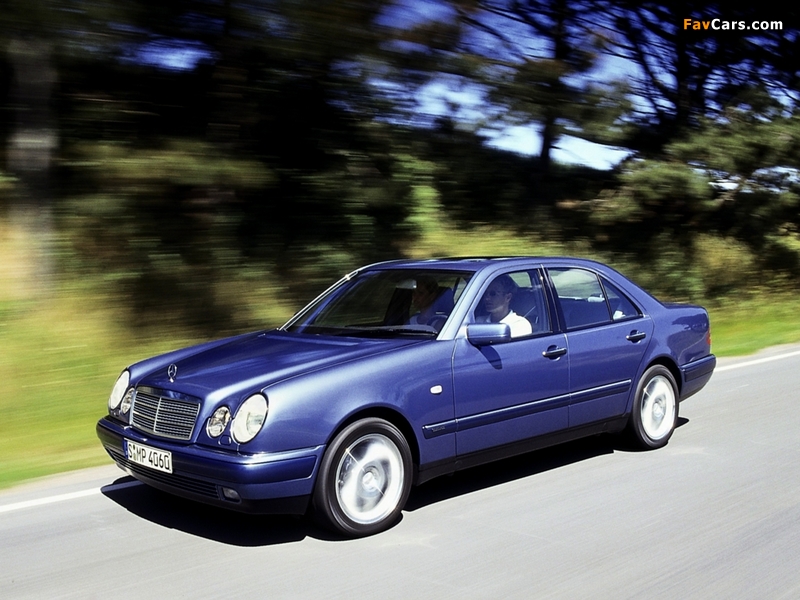 Mercedes-Benz E 290 Turbodiesel (W210) 1996–99 photos (800 x 600)