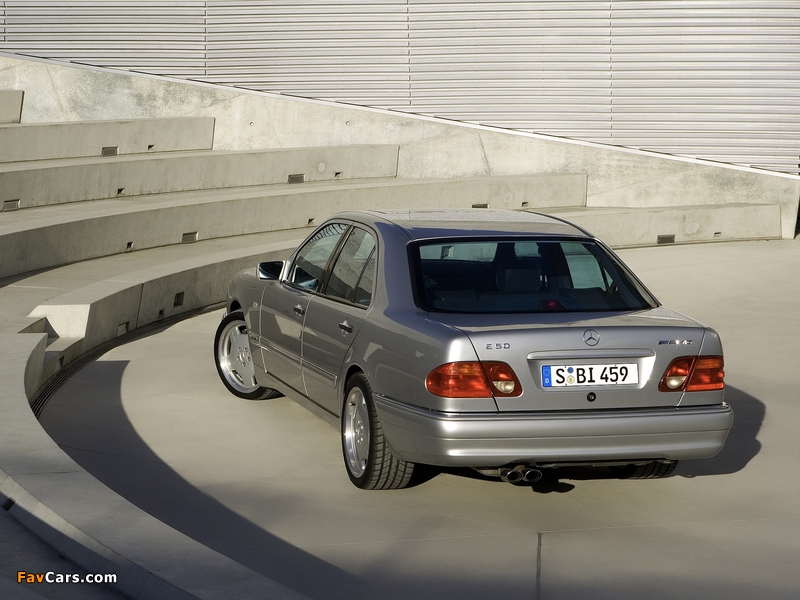 Mercedes-Benz E 50 AMG (W210) 1996–97 wallpapers (800 x 600)