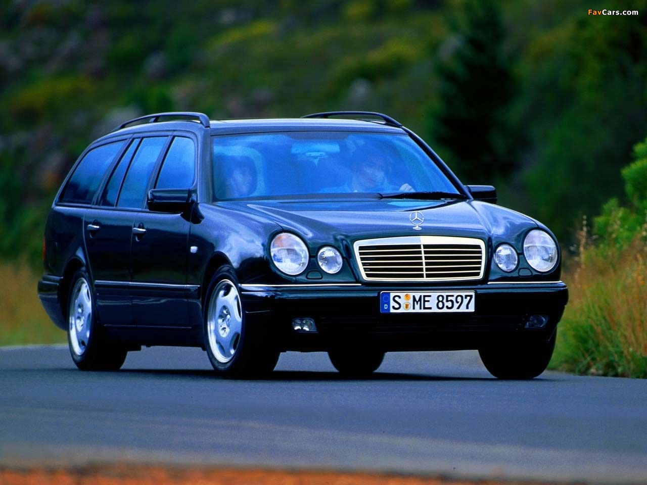 Mercedes-Benz E 280 4MATIC Estate (S210) 1997–99 images (1280 x 960)