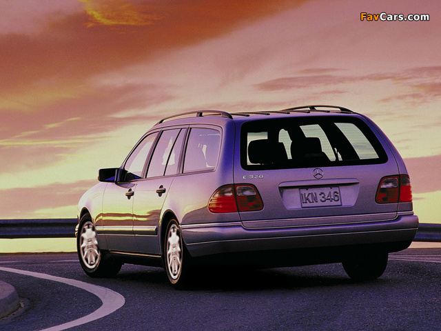 Mercedes-Benz E 320 Estate US-spec (S210) 1997–99 pictures (640 x 480)