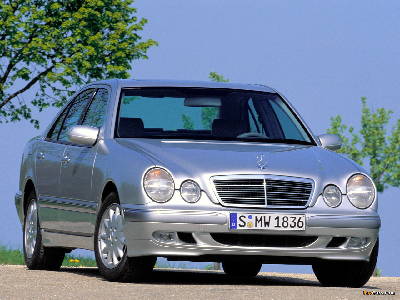 Mercedes-Benz E 320 CDI (W210) 1999–2002 images (1280 x 960)