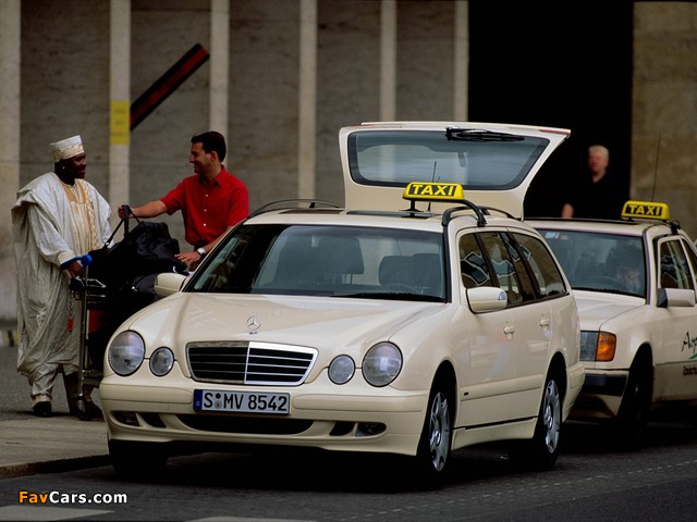 Mercedes-Benz E-Klasse Estate Taxi (S210) 1999–2002 images (640 x 480)