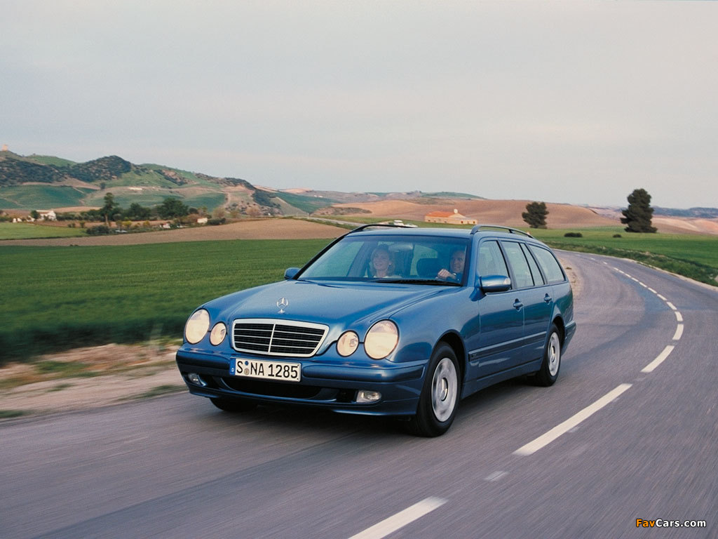 Mercedes-Benz E 220 CDI Estate (S210) 1999–2001 images (1024 x 768)