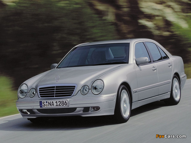 Mercedes-Benz E 270 CDI (W210) 1999–2002 photos (640 x 480)
