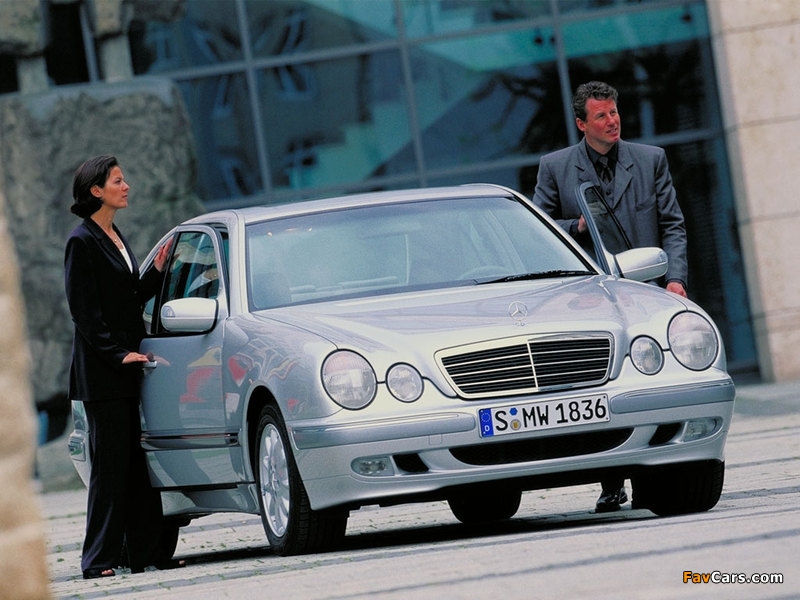 Mercedes-Benz E 320 CDI (W210) 1999–2002 photos (800 x 600)