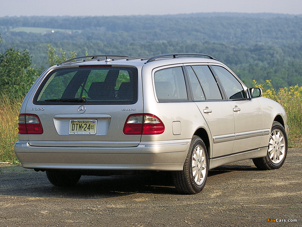 Mercedes-Benz E 320 Estate US-spec (S210) 1999–2002 photos (1024 x 768)