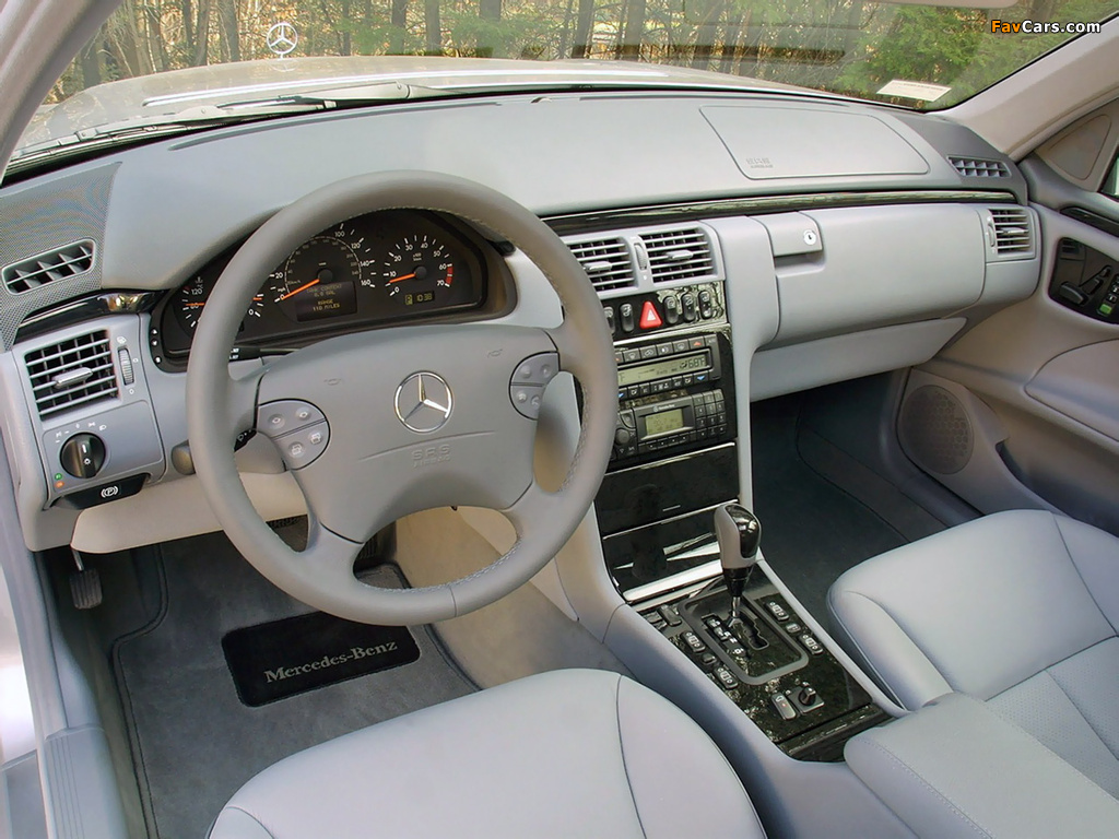 Mercedes-Benz E 320 US-spec (W210) 1999–2002 pictures (1024 x 768)