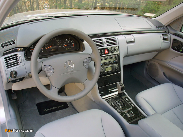 Mercedes-Benz E 320 US-spec (W210) 1999–2002 pictures (640 x 480)