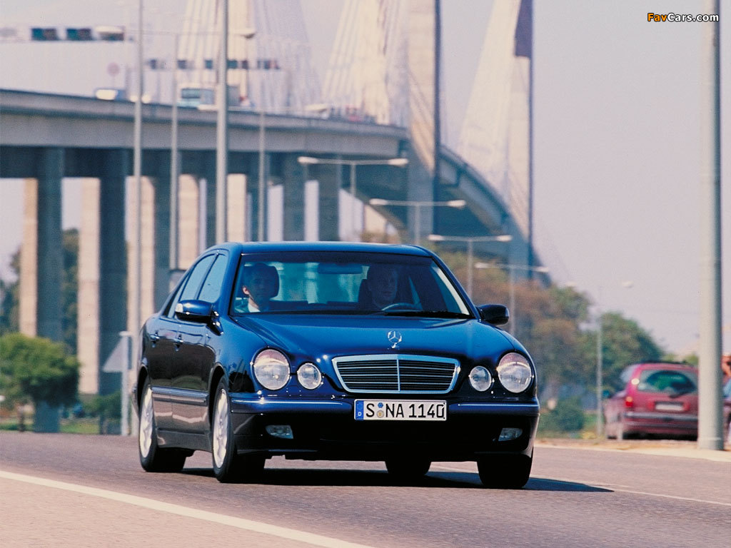 Mercedes-Benz E 240 (W210) 1999–2002 pictures (1024 x 768)