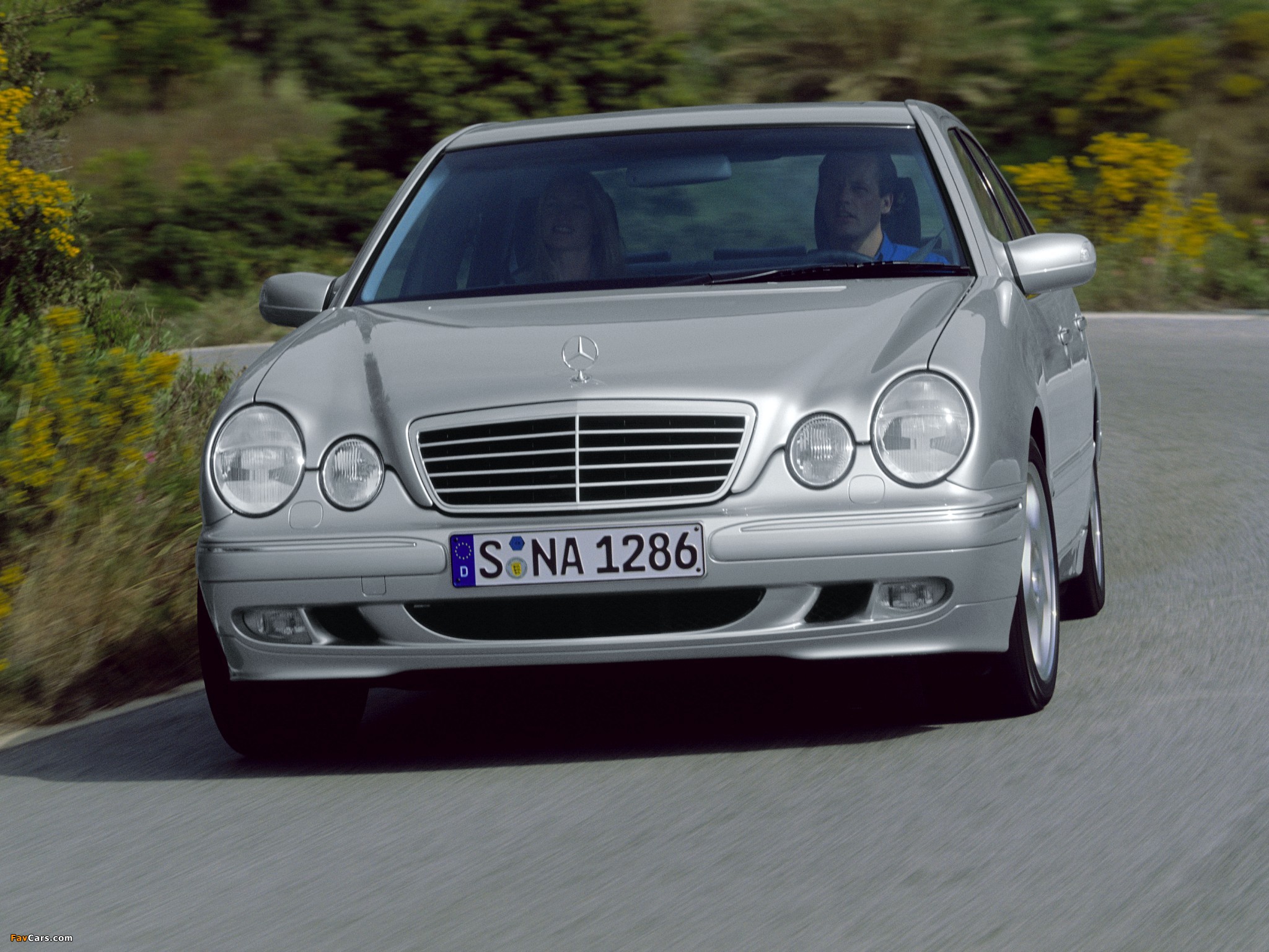 Mercedes-Benz E 270 CDI (W210) 1999–2002 pictures (2048 x 1536)