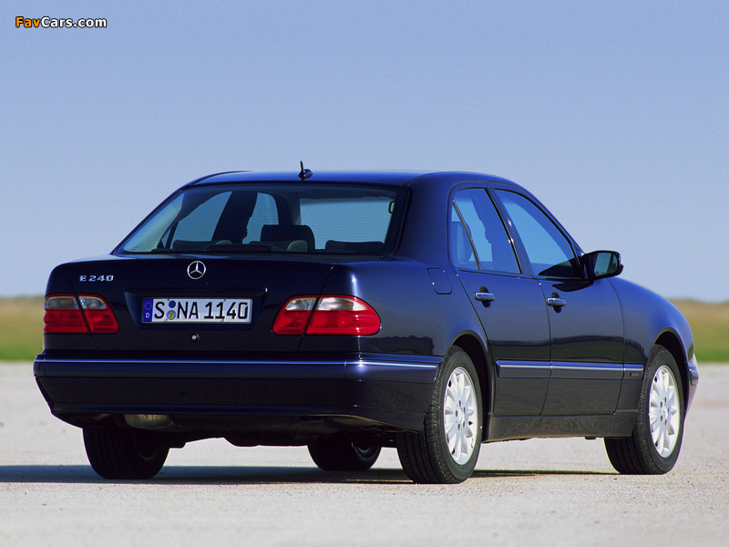 Mercedes-Benz E 240 (W210) 1999–2002 wallpapers (800 x 600)