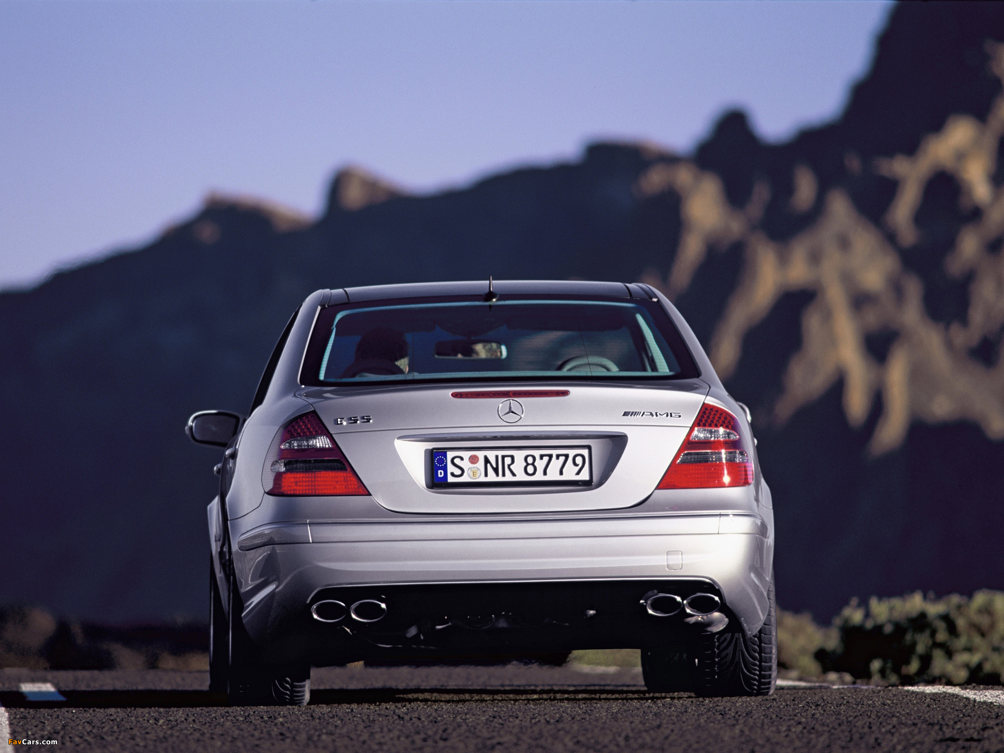 Mercedes-Benz E 55 AMG (W211) 2002–06 images (2048 x 1536)