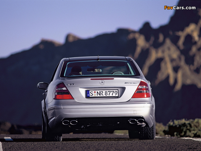 Mercedes-Benz E 55 AMG (W211) 2002–06 images (640 x 480)