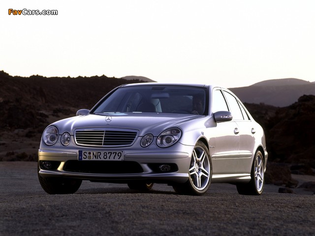 Mercedes-Benz E 55 AMG (W211) 2002–06 images (640 x 480)