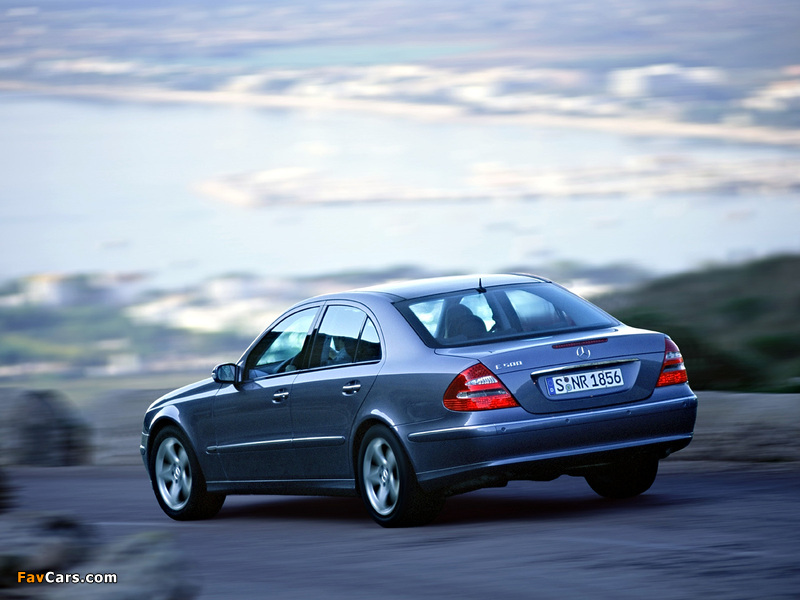 Mercedes-Benz E 500 (W211) 2002–06 images (800 x 600)