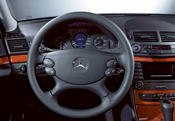 Mercedes-Benz E 280 (W211) 2004–06 images