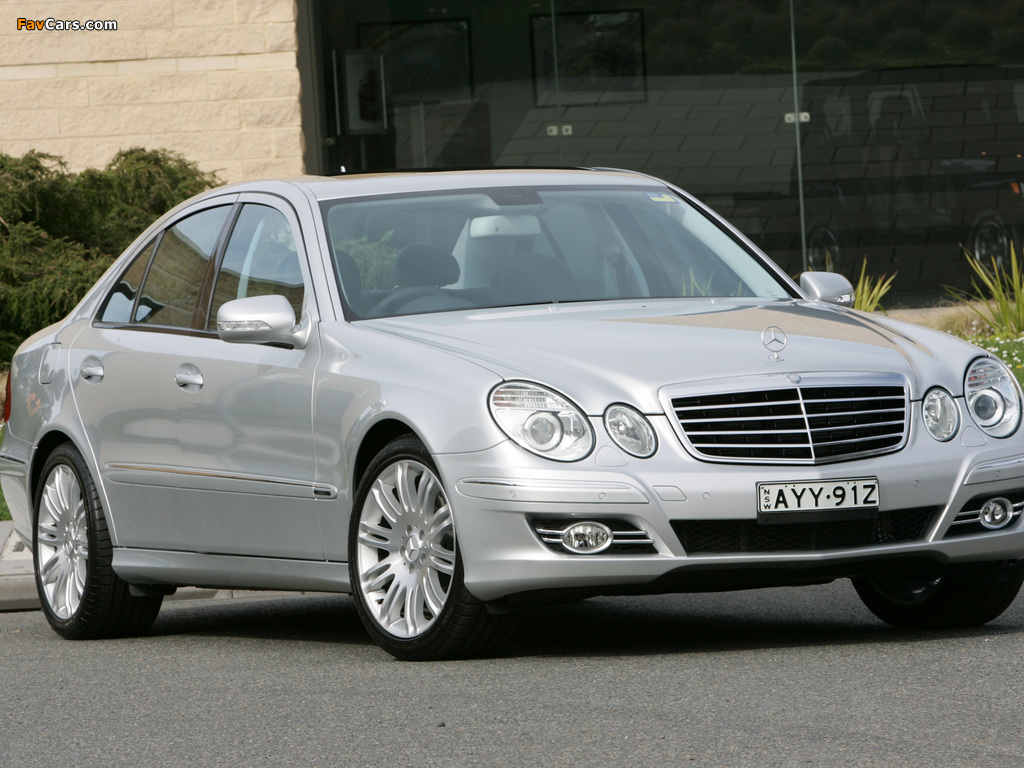 Mercedes-Benz E 500 AU-spec (W211) 2006–09 images (1024 x 768)