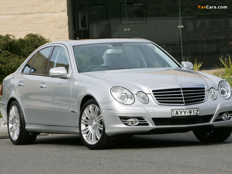 Mercedes-Benz E 500 AU-spec (W211) 2006–09 images (800 x 600)