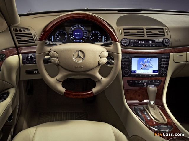 Mercedes-Benz E 500 (W211) 2006–09 images (640 x 480)