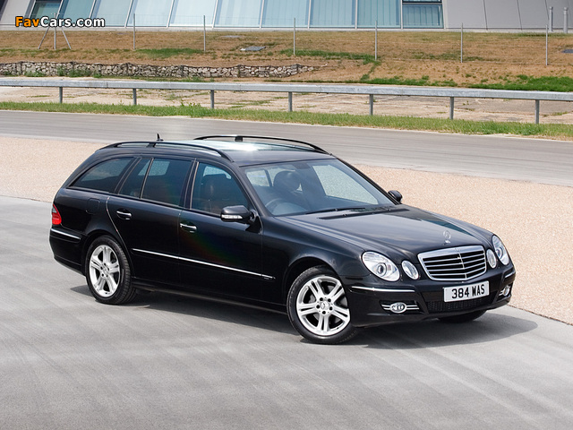 Mercedes-Benz E 320 CDI Estate UK-spec (S211) 2006–09 images (640 x 480)