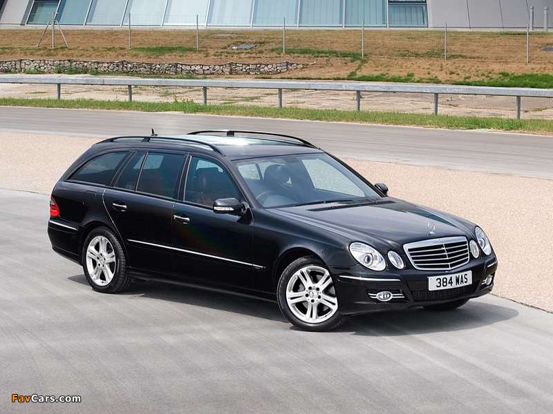 Mercedes-Benz E 320 CDI Estate UK-spec (S211) 2006–09 images (800 x 600)