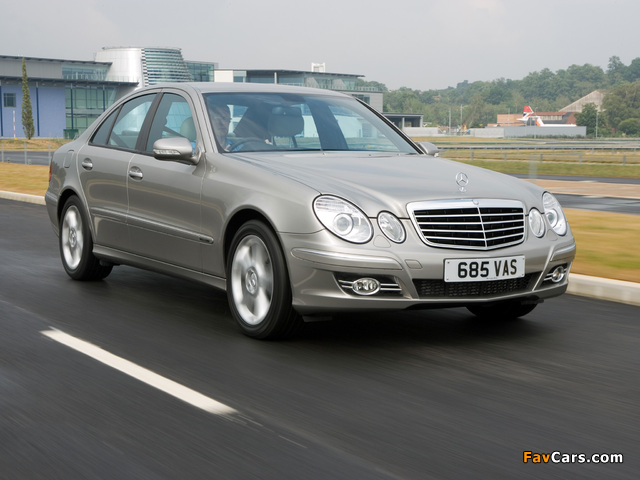 Mercedes-Benz E 320 CDI UK-spec (W211) 2006–09 photos (640 x 480)
