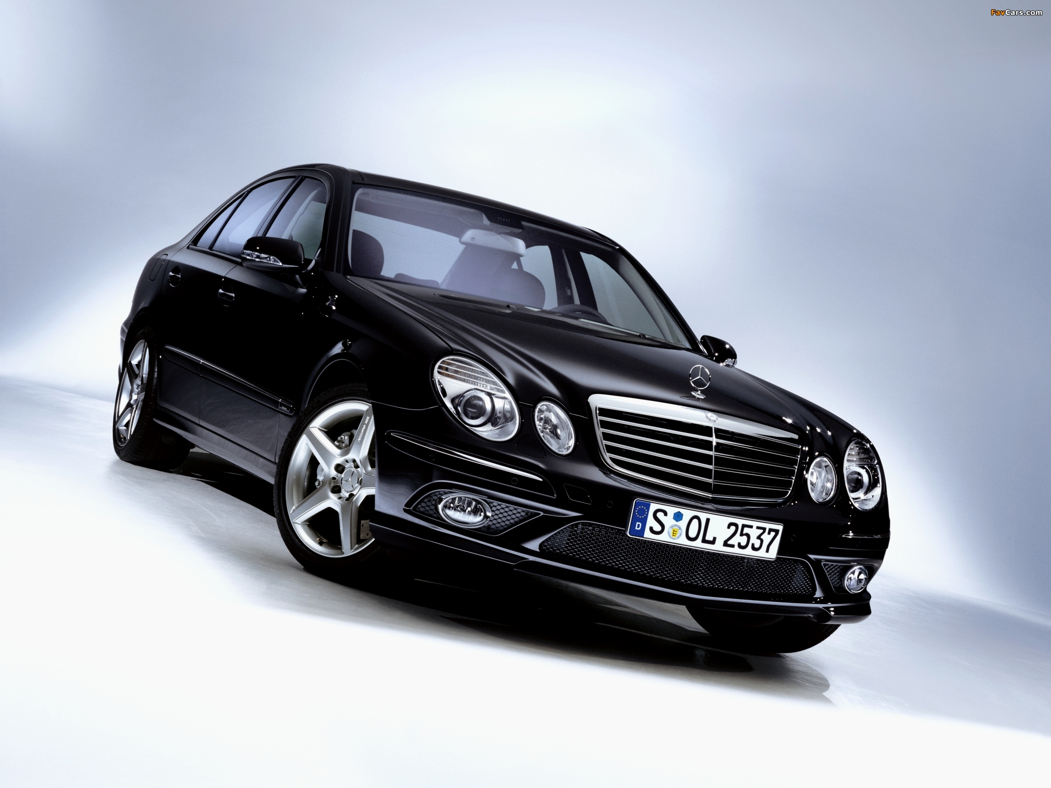 Mercedes-Benz E 500 AMG Sports Package (W211) 2006–09 pictures (2048 x 1536)